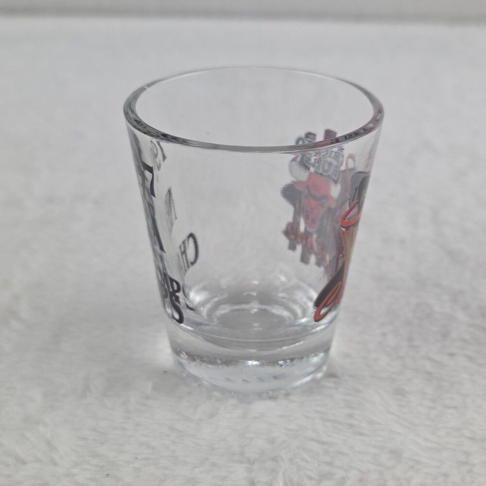 Vintage 1997 Chicago Bulls NBA Champions Shot Glass Collectible Jordan Years - Picture 4 of 7